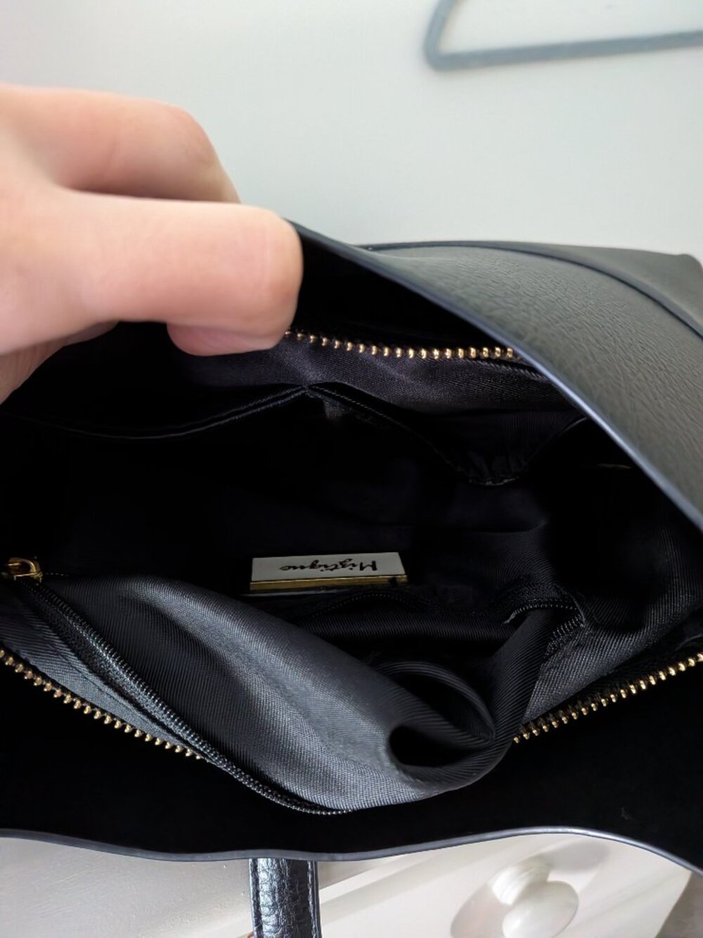 Mistique Black Pebbled Leather Curved Shoulder Bag | Gold Hardware NWOT - Picture 4 of 5